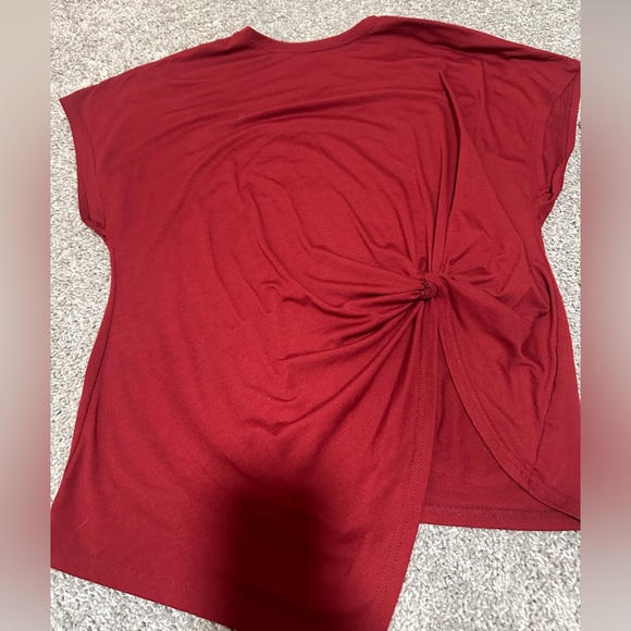 Tops - Beautiful tie top in vibrant red. Size L